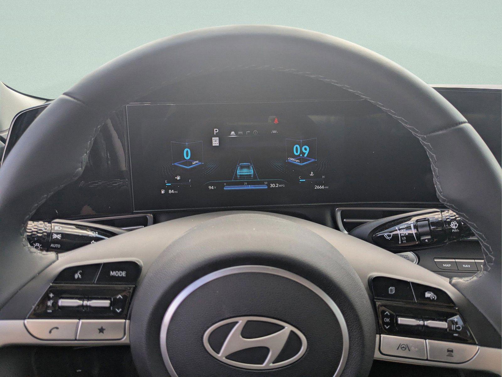 2025 Hyundai Elantra SEL - Photo 32