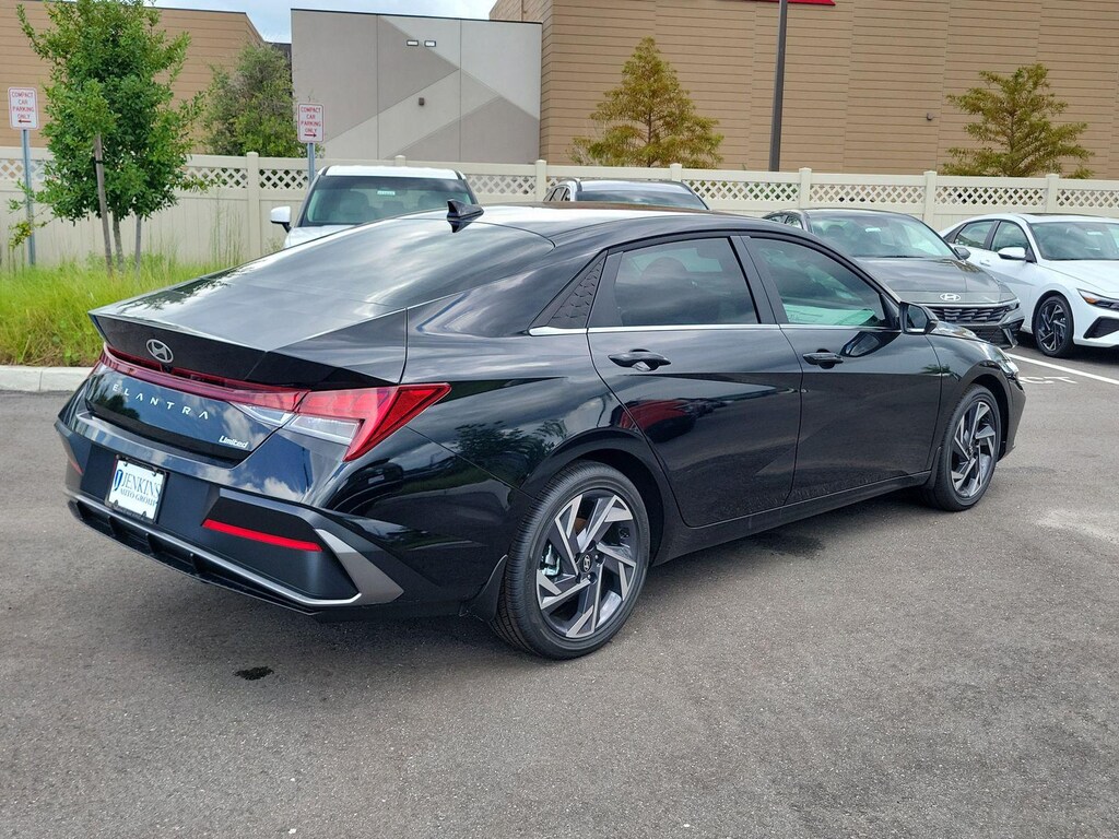 New 2026 Hyundai Elantra Limited Sedan