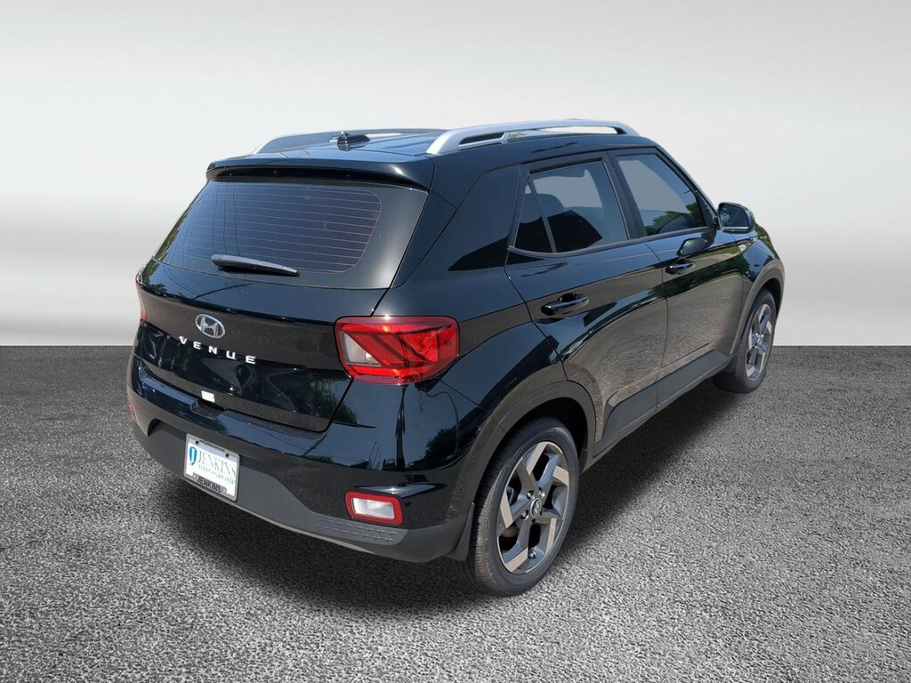 New 2025 Hyundai Venue SEL SUV