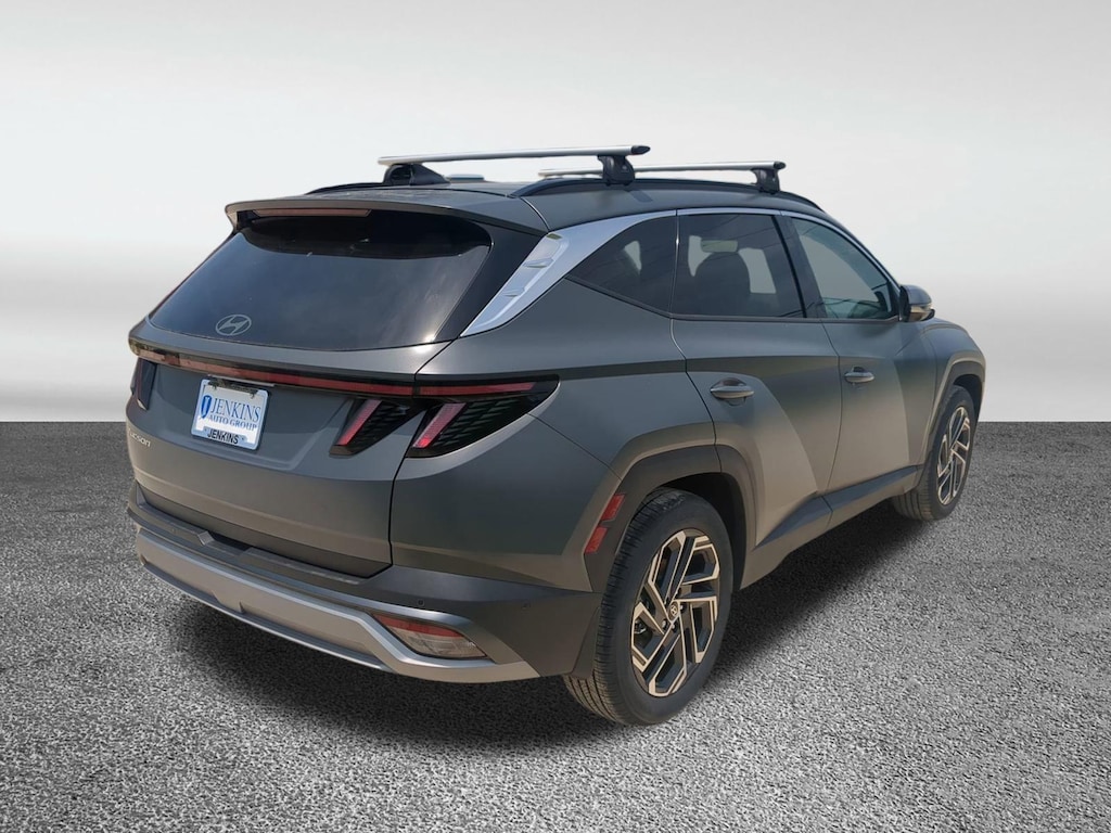 New 2025 Hyundai Tucson Limited FWD SUV