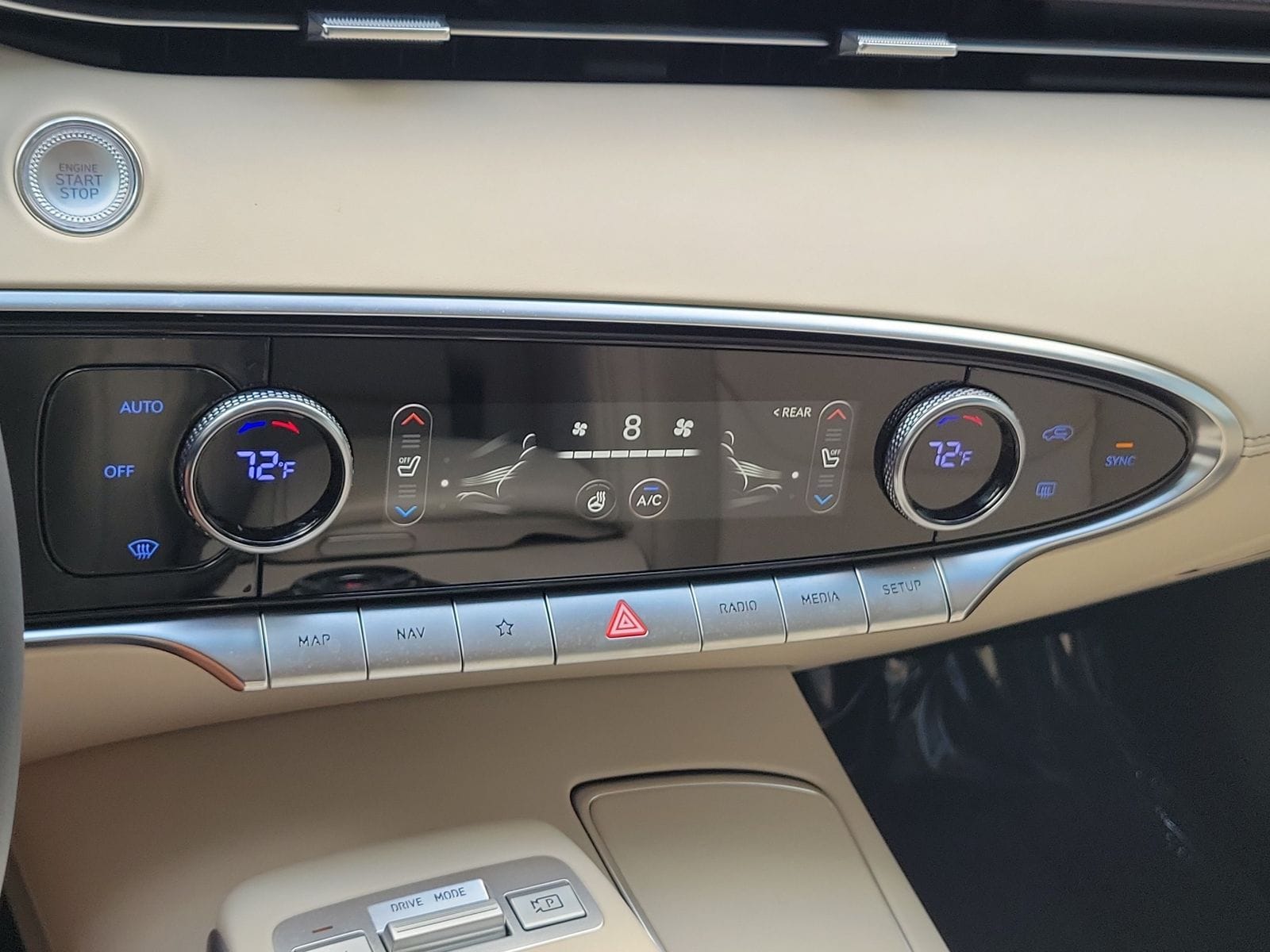 2023 GENESIS GV70 Standard - Photo 38