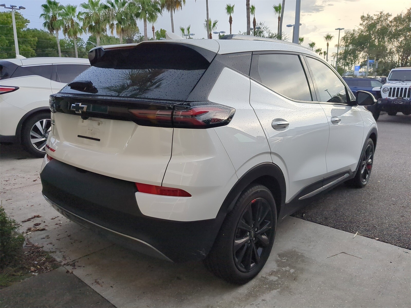 2023 Chevrolet Bolt EUV Premier photo 3