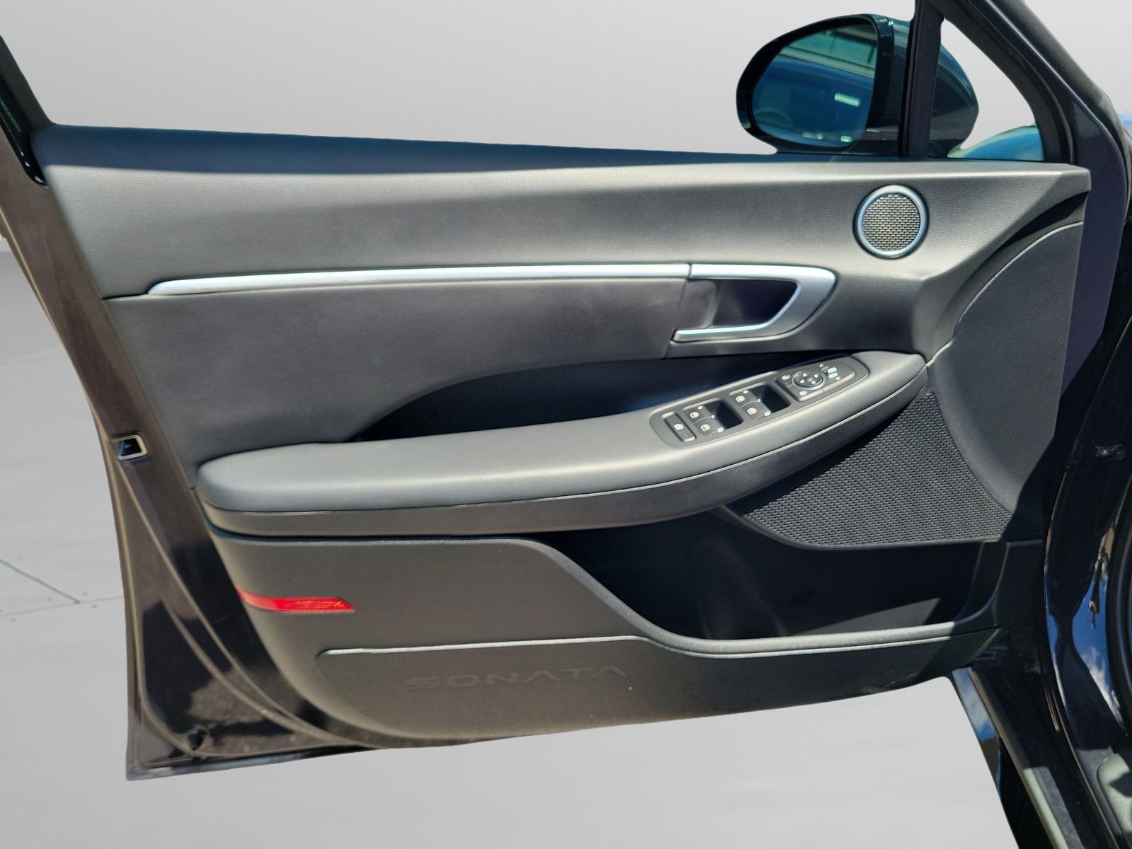2025 Hyundai Sonata Hybrid SEL - Photo 28