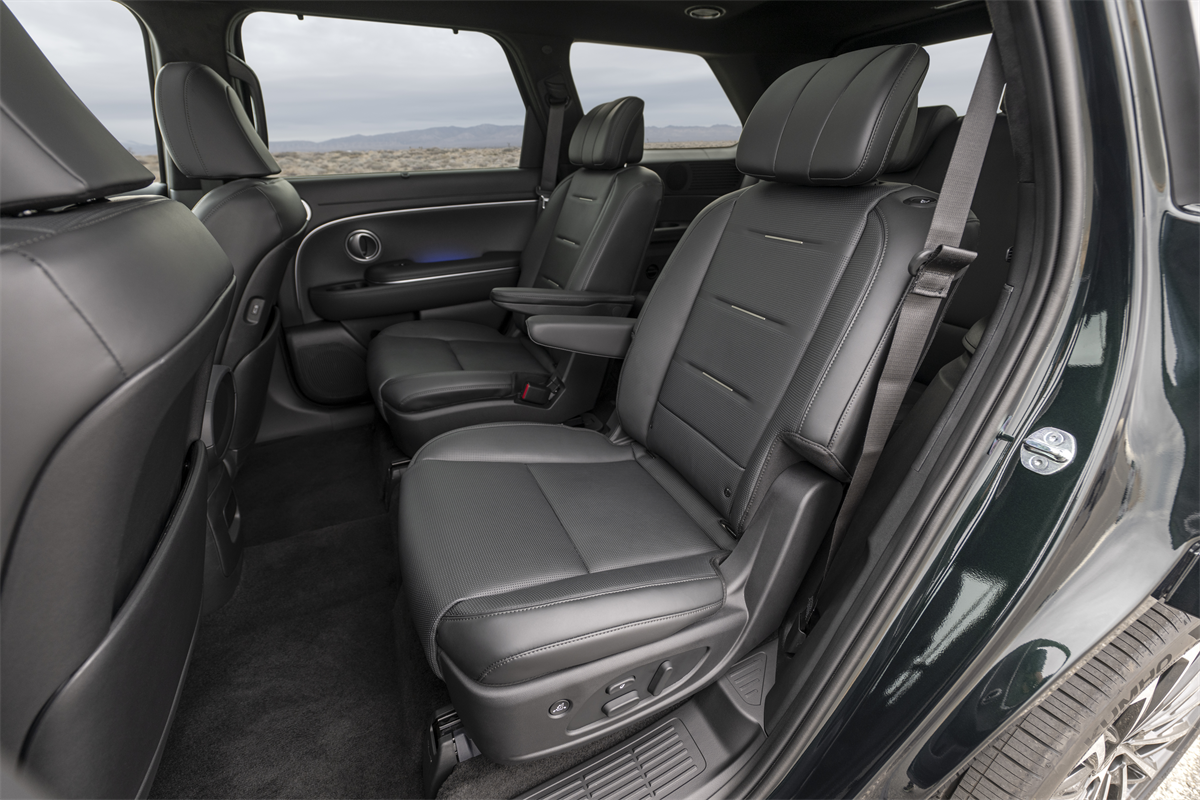 2026 Hyundai Palisade Hybrid interior second row