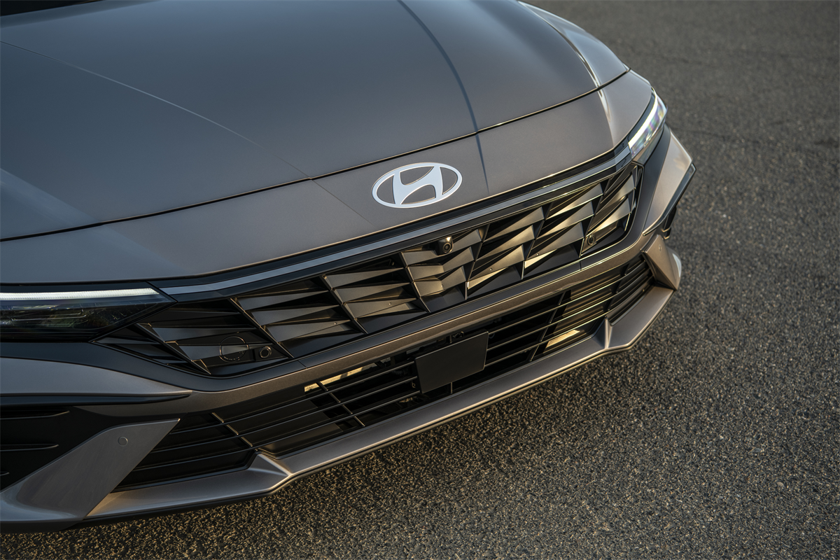 2026 Hyundai Elantra front grille