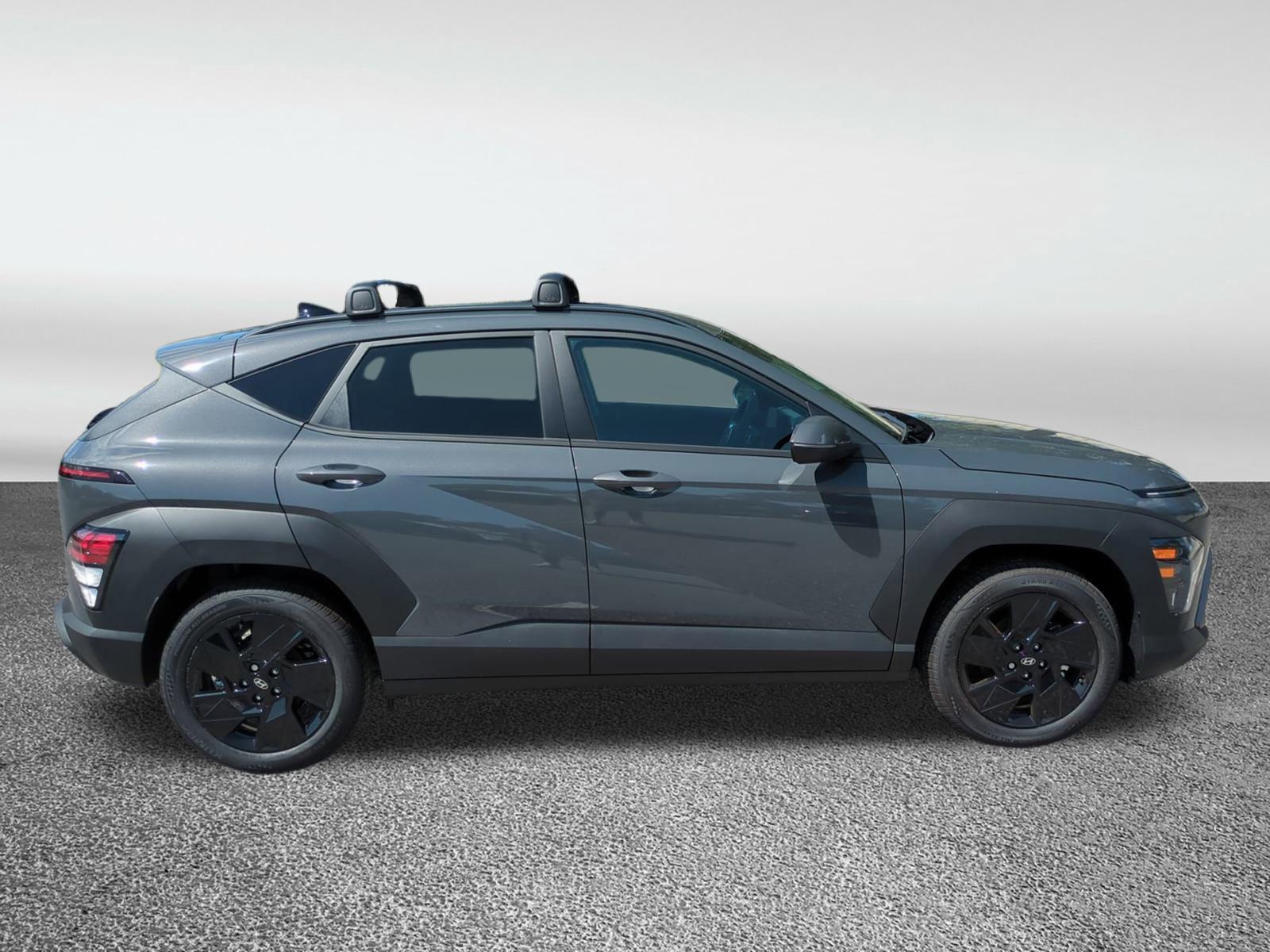 2025 Hyundai Kona SEL photo 2