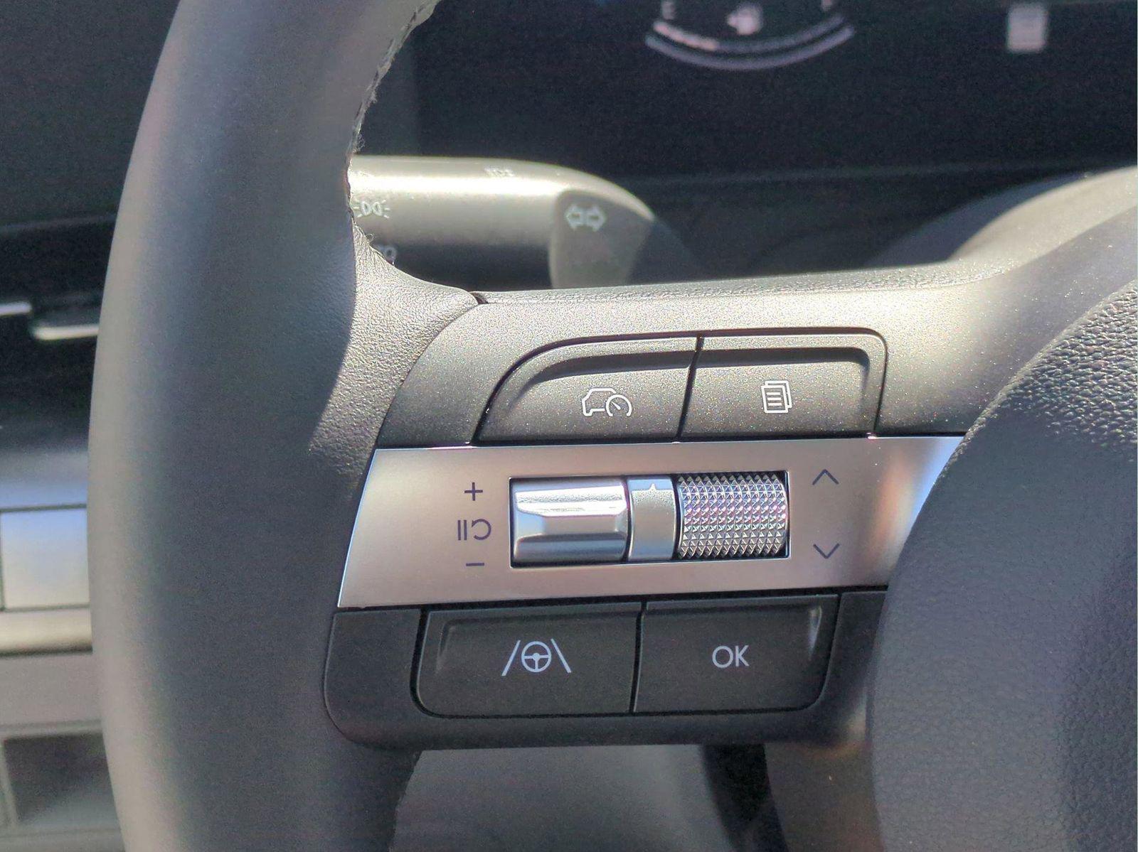 2025 Hyundai Kona SEL - Photo 30
