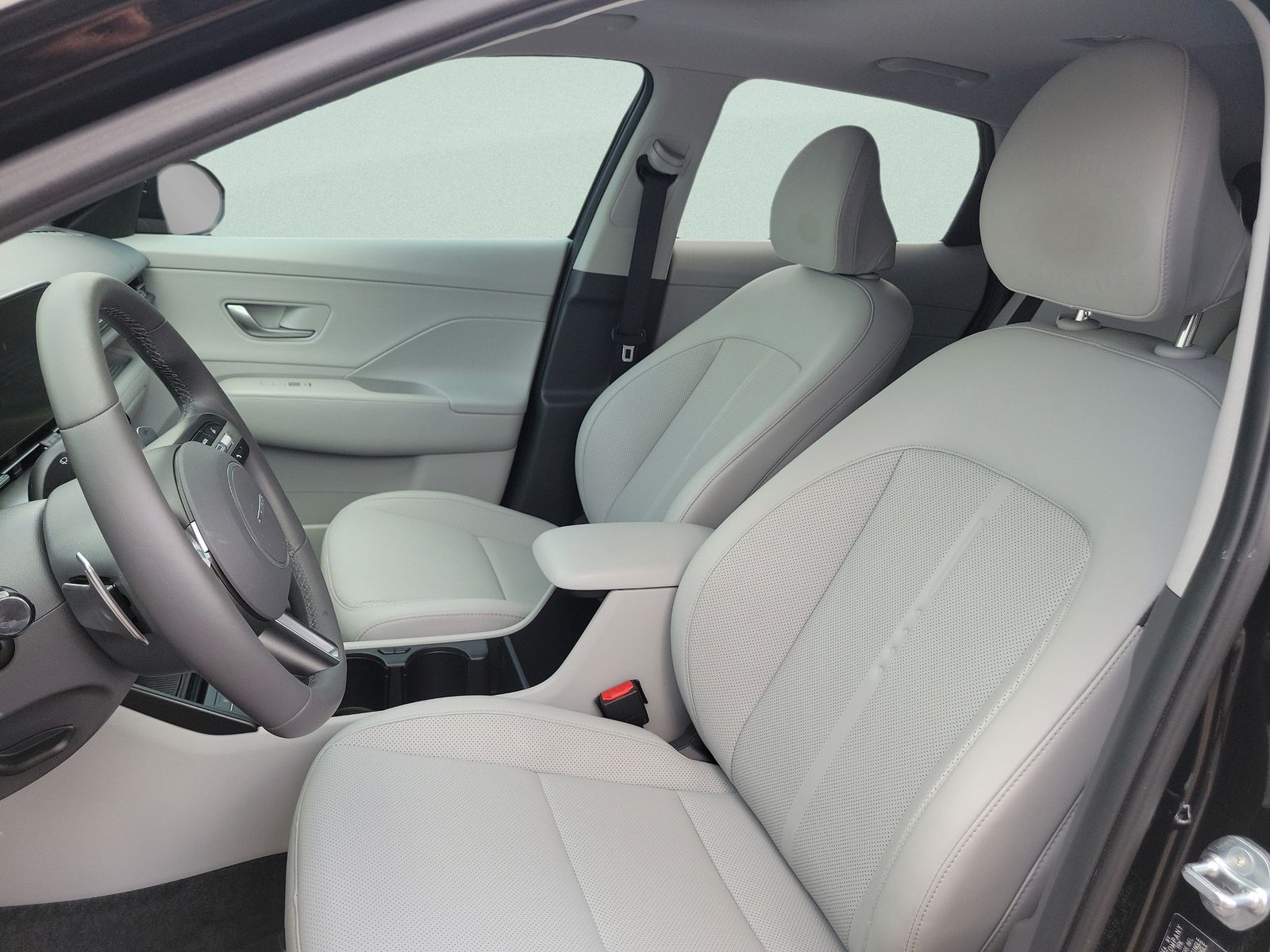 2025 Hyundai Kona Limited - Photo 24