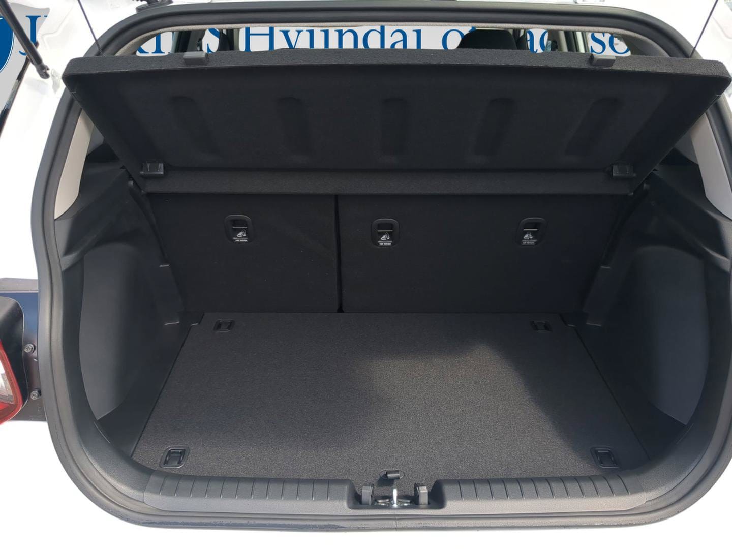 2026 Hyundai Venue SEL - Photo 13