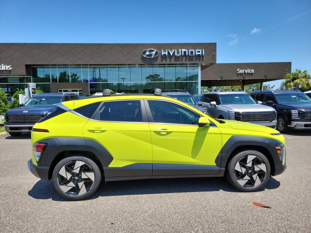 New 2026 Hyundai Kona Limited FWD SUV