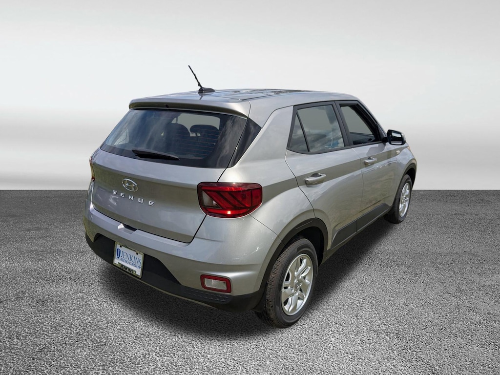 New 2025 Hyundai Venue SE SUV