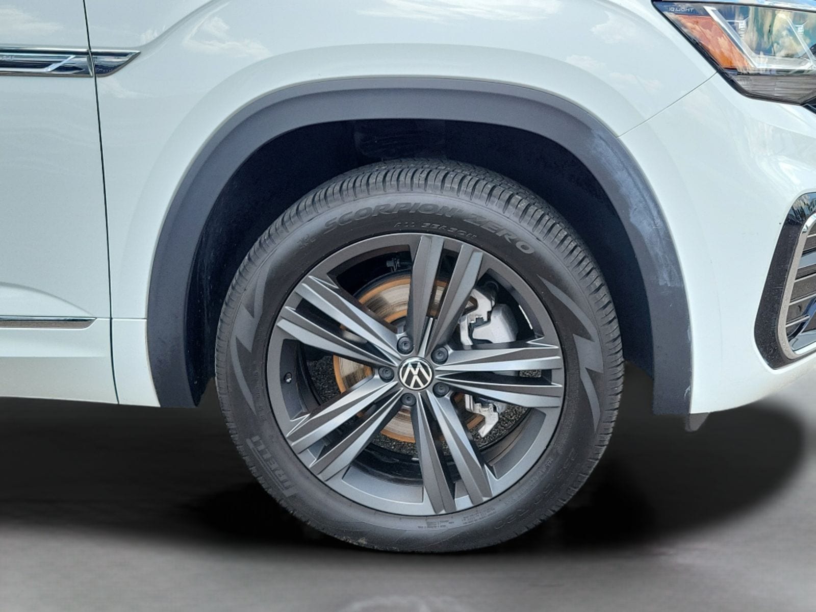 2021 Volkswagen Atlas Cross Sport SE w/Tech R-Line - Photo 16