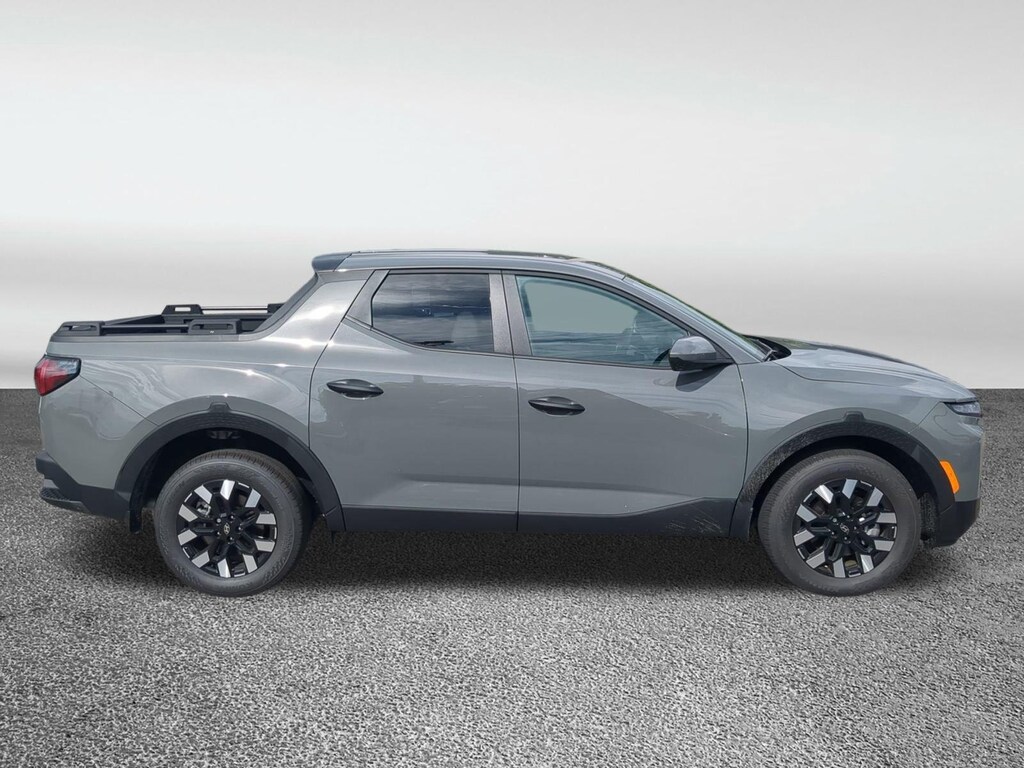 New 2025 Hyundai Santa Cruz SE FWD Truck