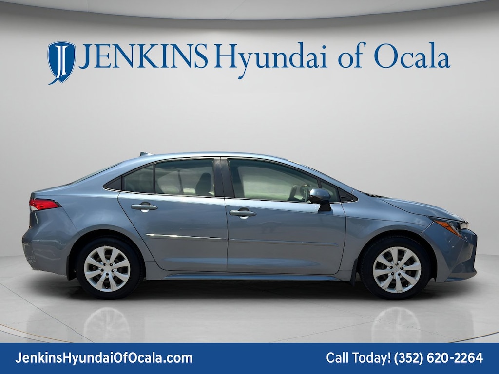 Used 2020 Toyota Corolla LE Sedan