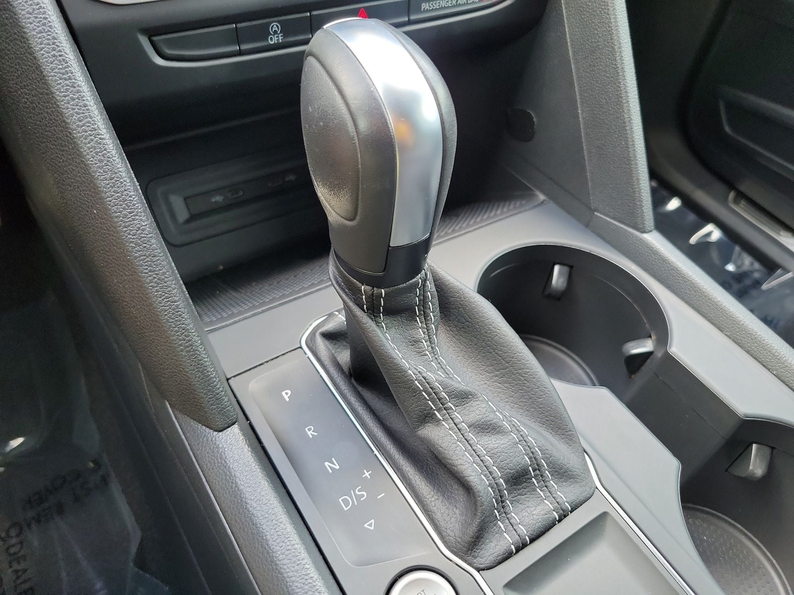 2021 Volkswagen Atlas Cross Sport SE w/Tech R-Line - Photo 39