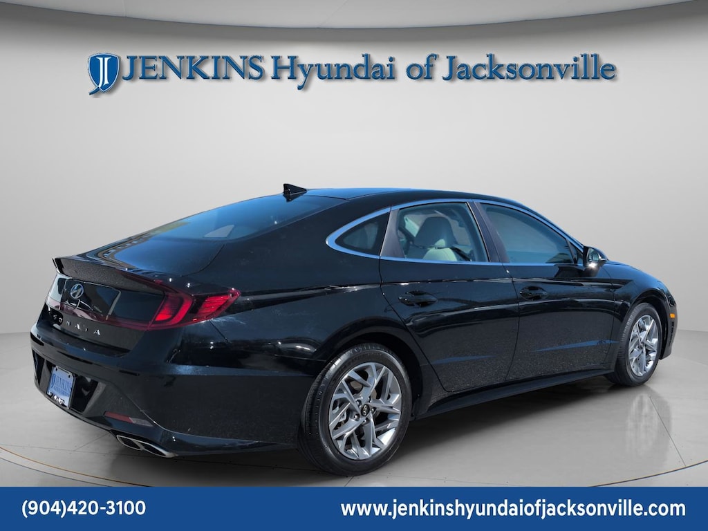 Used 2023 Hyundai Sonata SEL Sedan