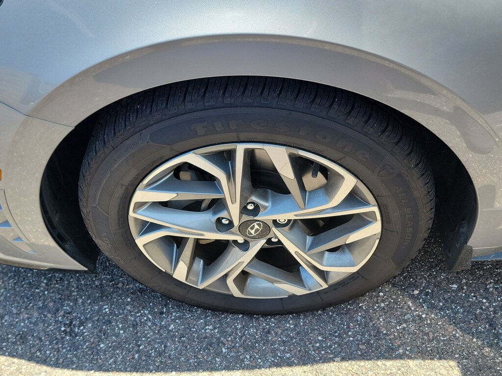 Used 2023 Hyundai Sonata SEL Sedan