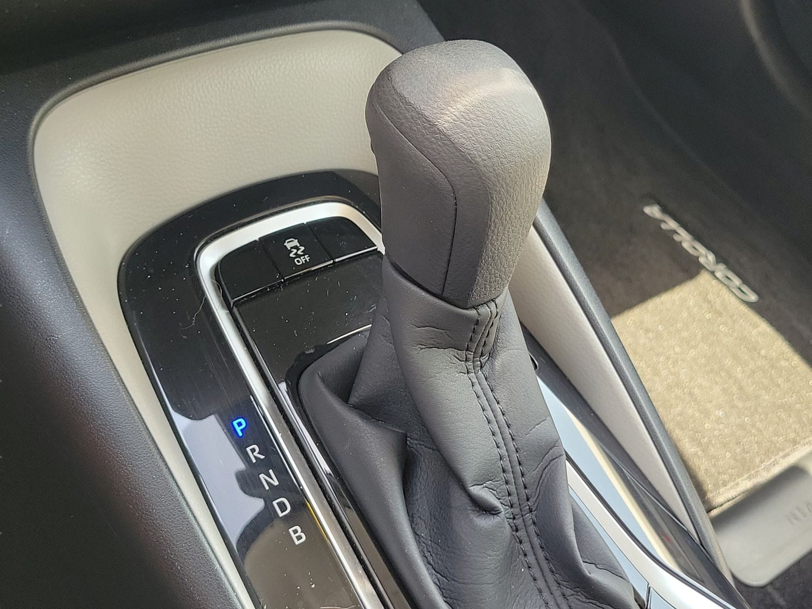 2020 Toyota Corolla LE - Photo 33