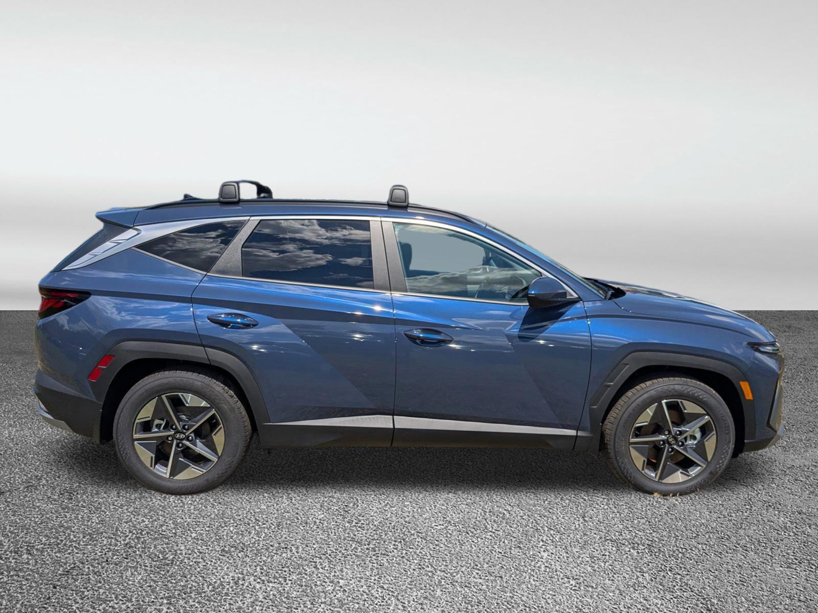 2026 Hyundai Tucson SEL photo 2