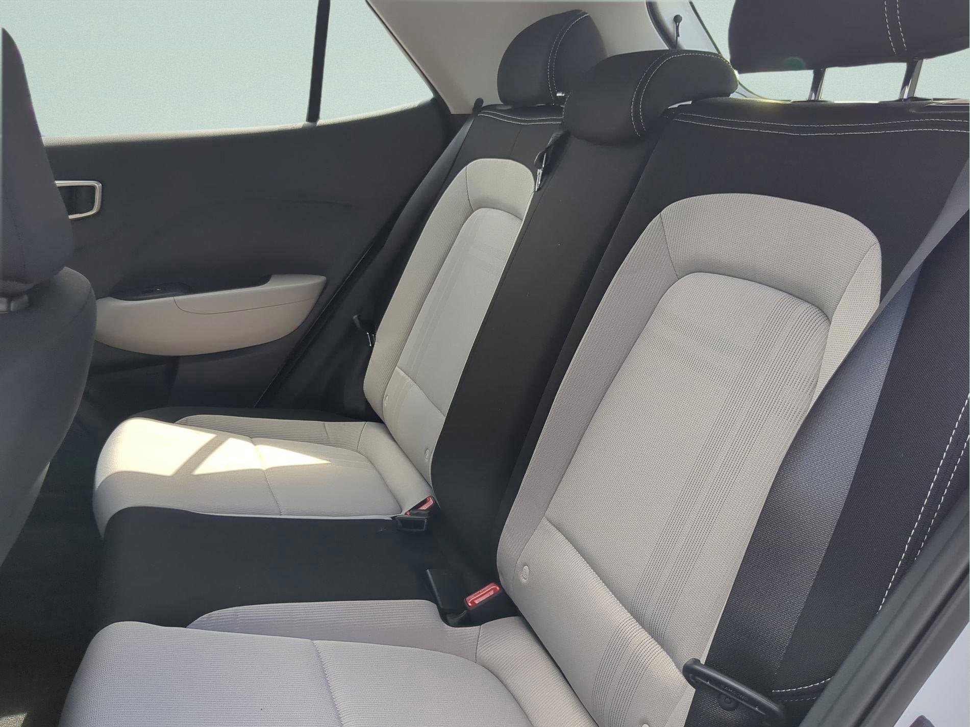 2026 Hyundai Venue SEL - Photo 14