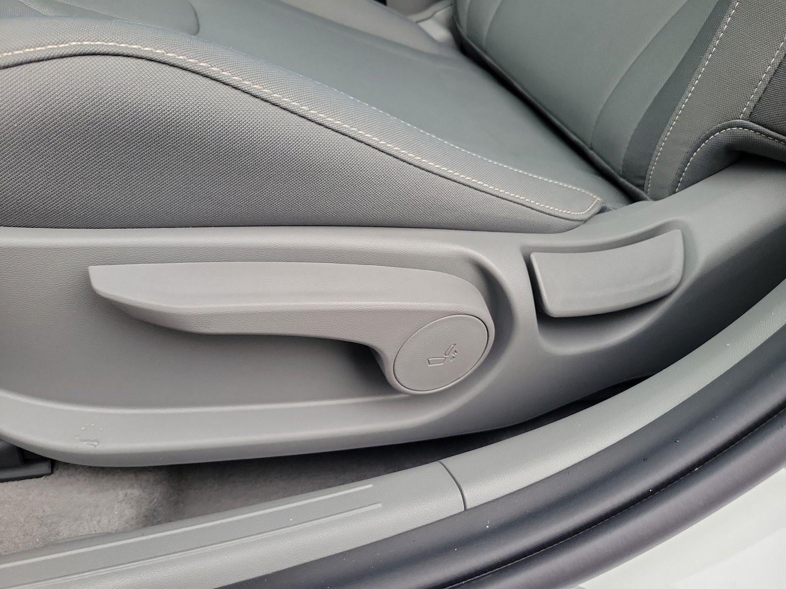 2026 Hyundai Elantra 26
