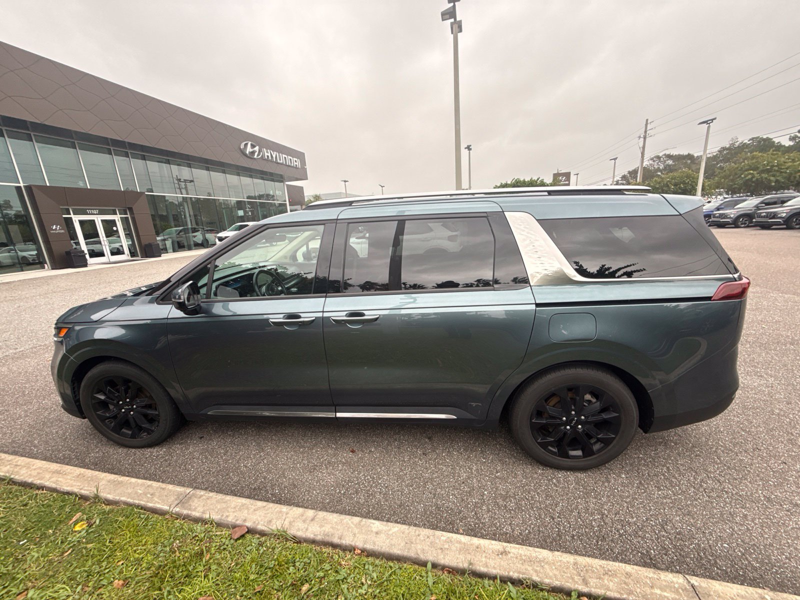 2023 Kia Carnival SX Prestige - Photo 25
