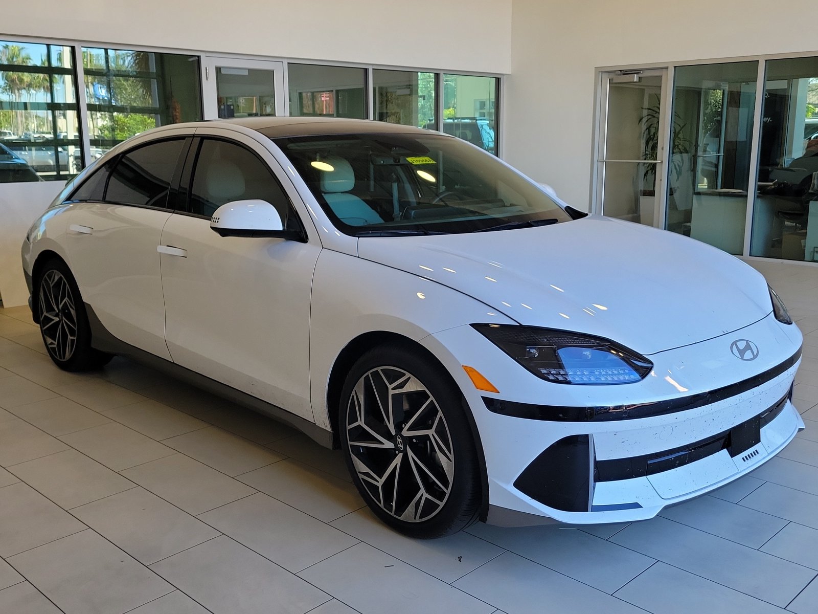 2025 Hyundai IONIQ 6 Limited