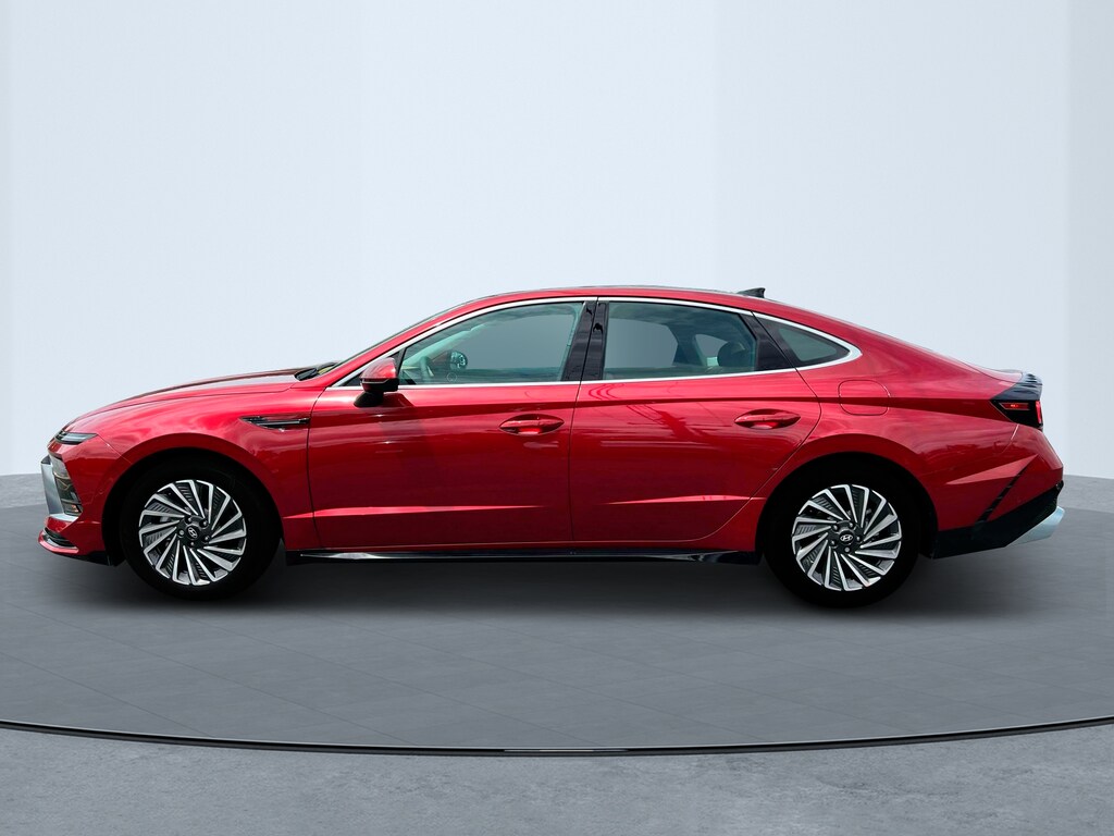 New 2025 Hyundai Sonata Hybrid Limited Sedan