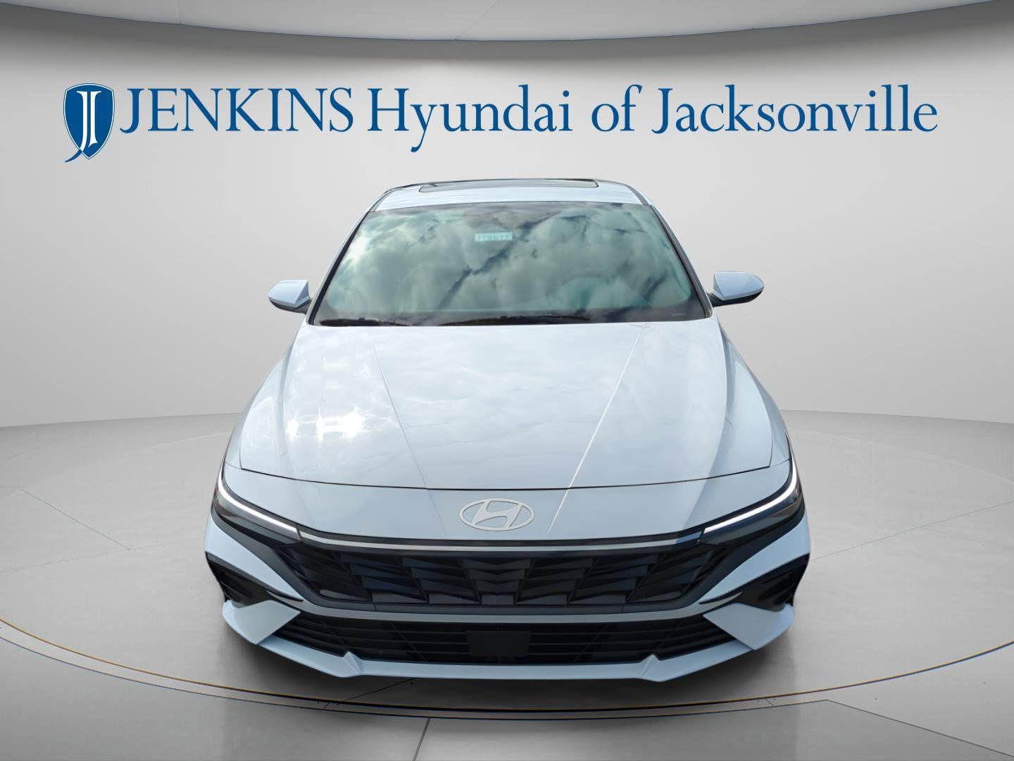 2025 Hyundai Elantra SEL - Photo 14