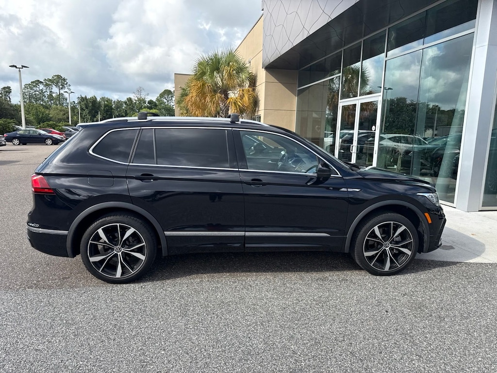 Used 2024 Volkswagen Tiguan 2.0T SEL R-Line SUV
