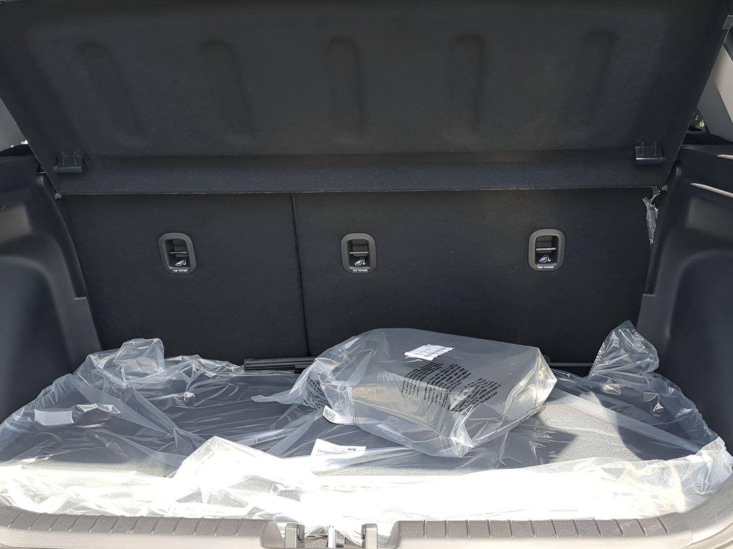 2025 Hyundai Venue SEL - Photo 16