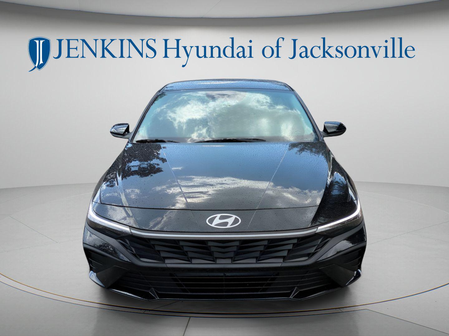 2025 Hyundai Elantra SE - Photo 14