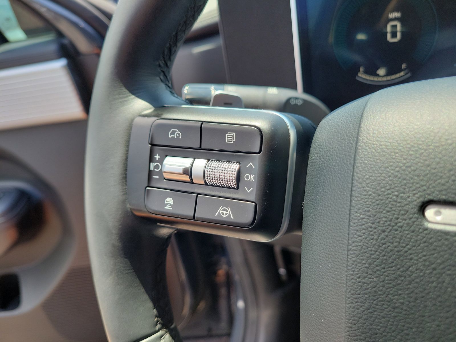 2025 Hyundai Santa Fe SEL - Photo 33