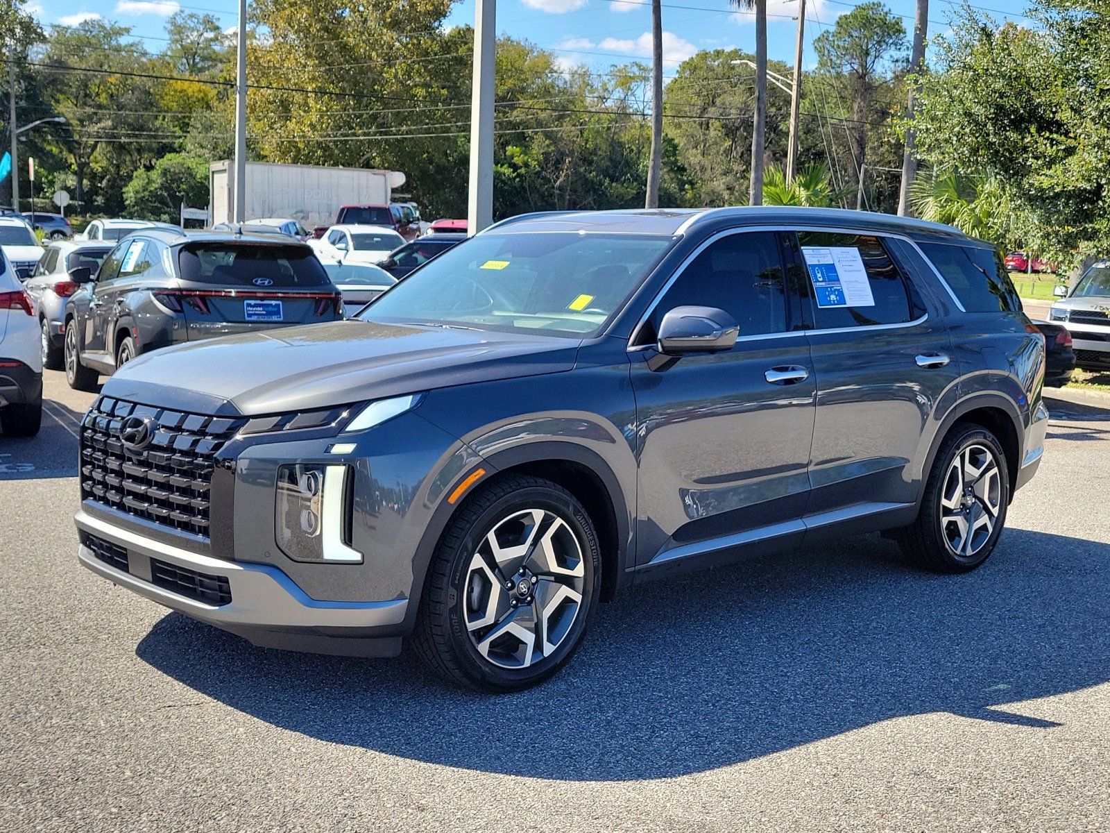2025 Hyundai Palisade Limited - Photo 12