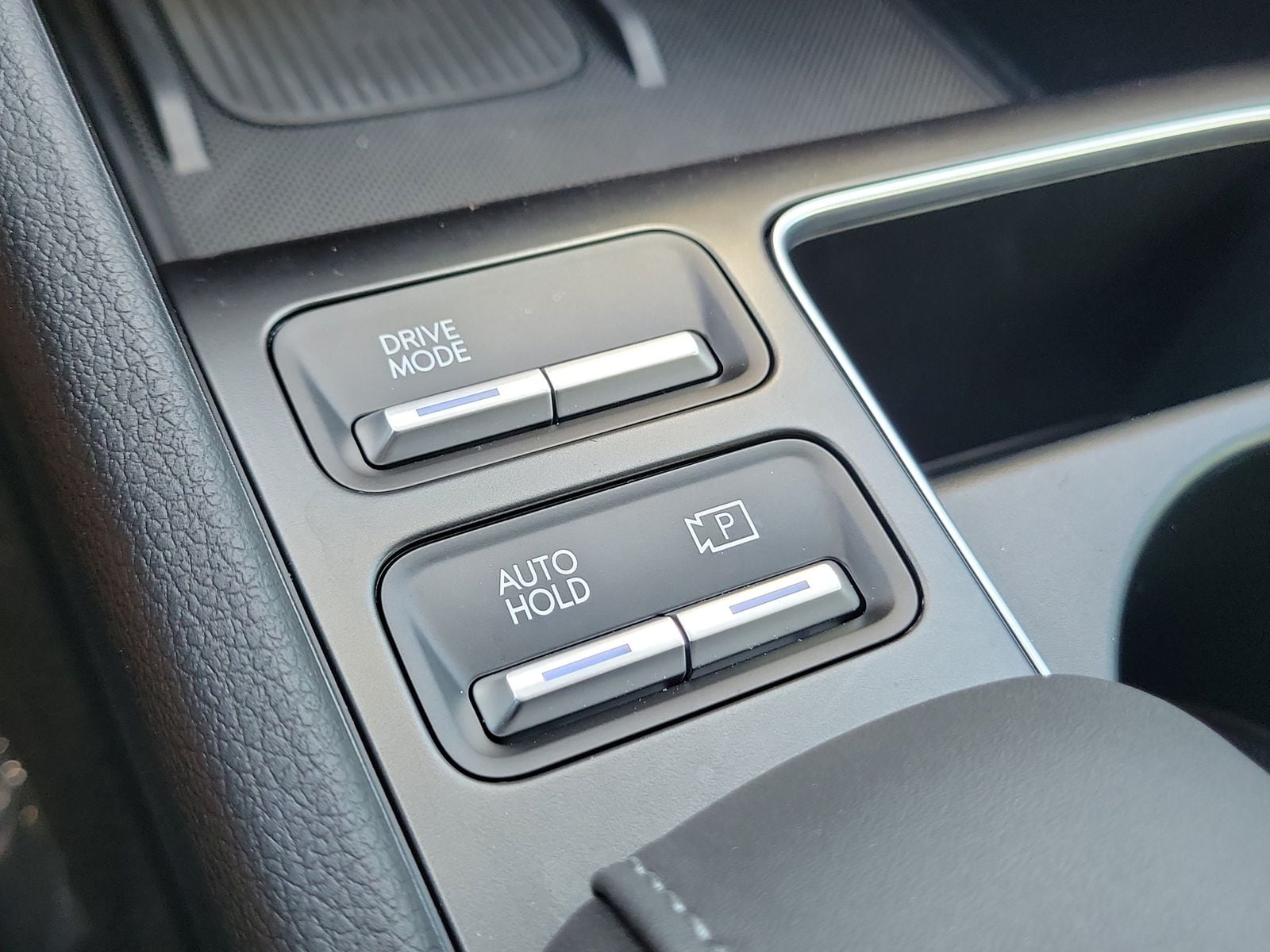 2025 Hyundai Sonata Hybrid SEL - Photo 41