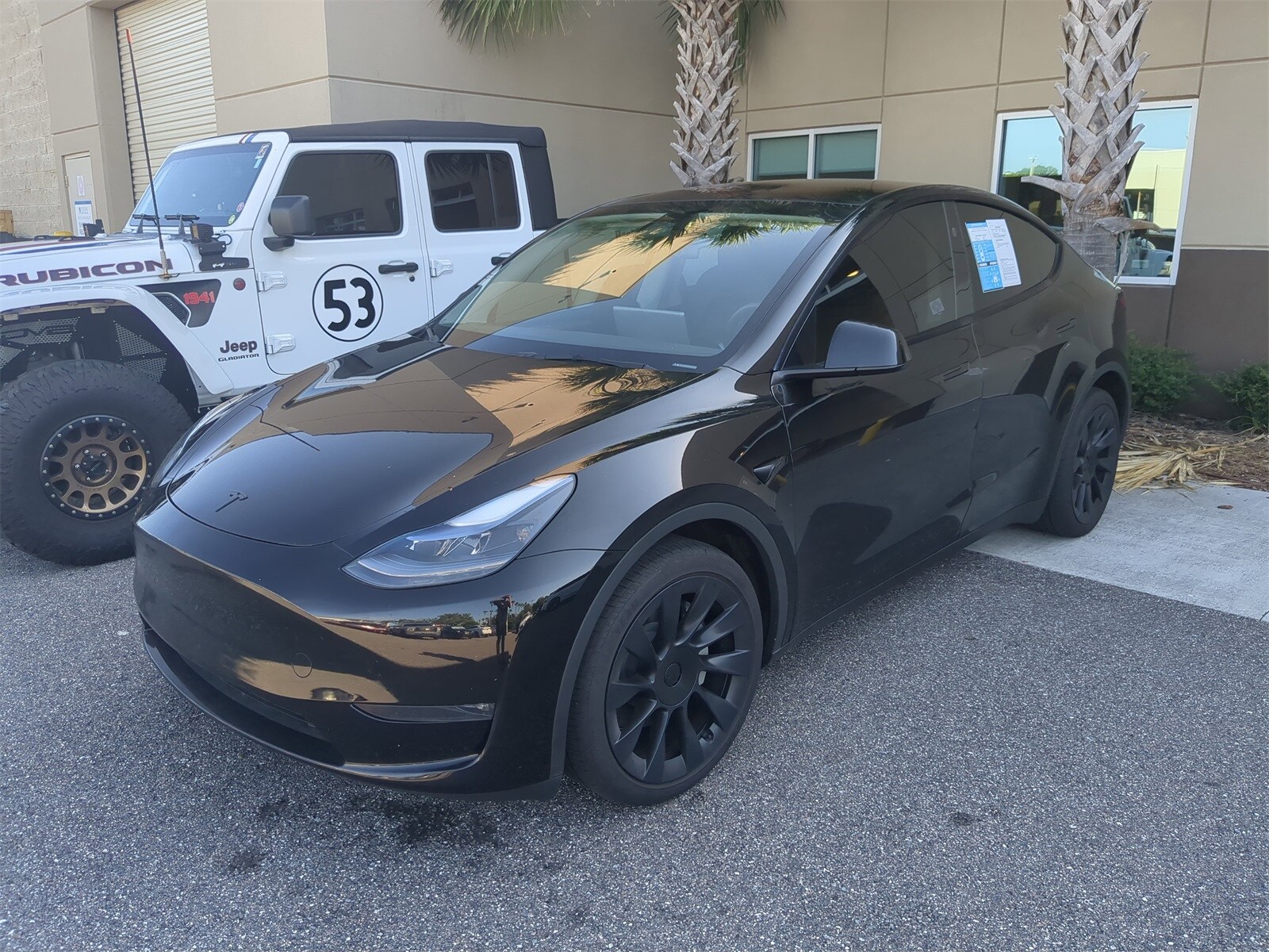 2024 Tesla Model Y Long Range photo 2