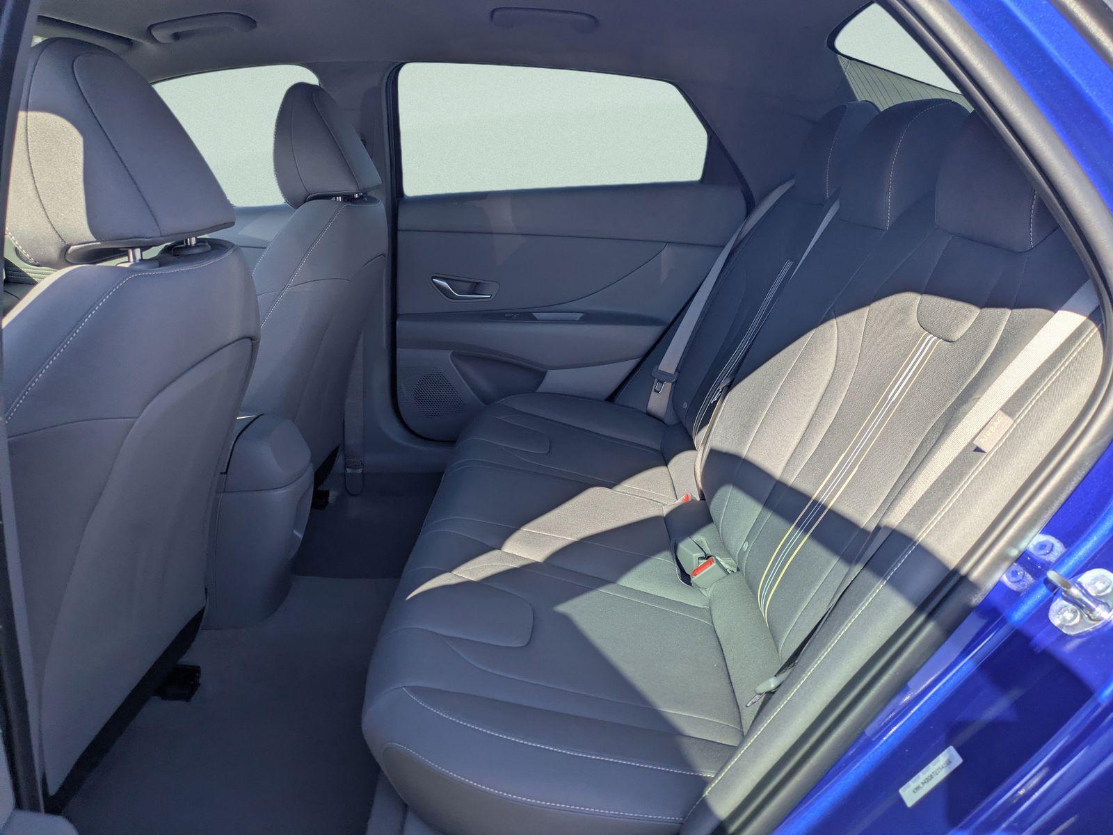 2026 Hyundai Elantra 32