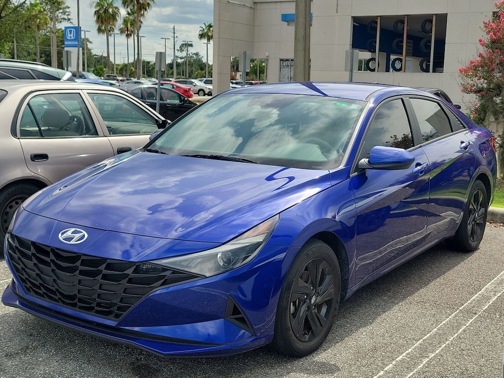 Used 2023 Hyundai Elantra SEL Sedan