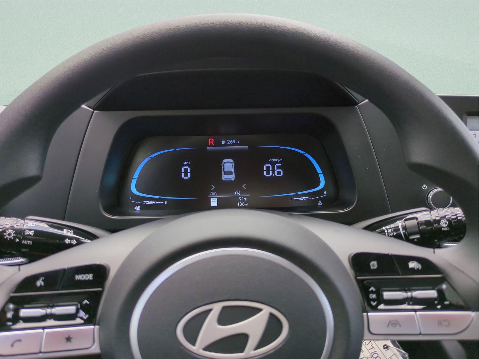 2025 Hyundai Elantra SE - Photo 34