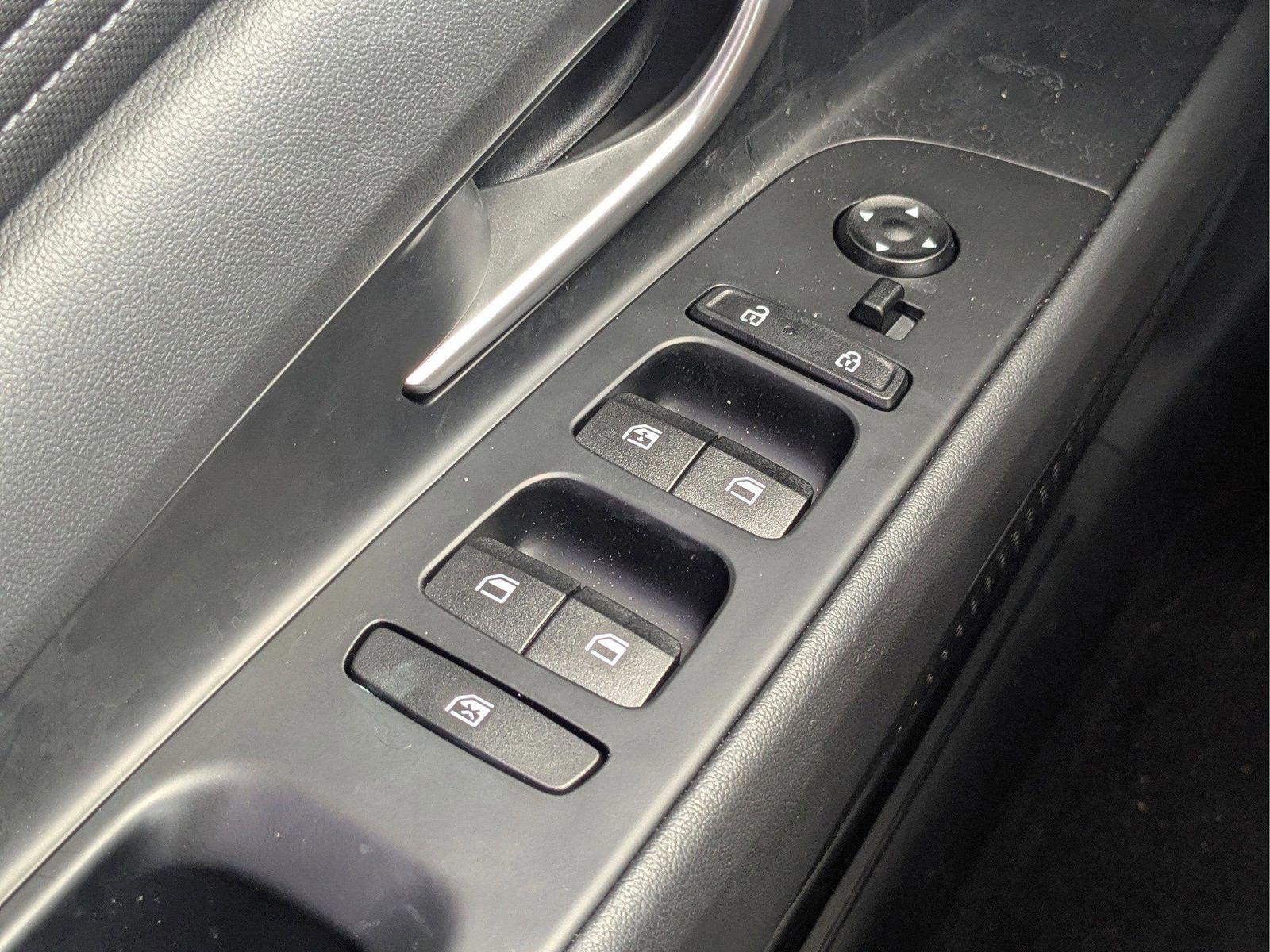 2025 Hyundai Elantra SEL - Photo 26