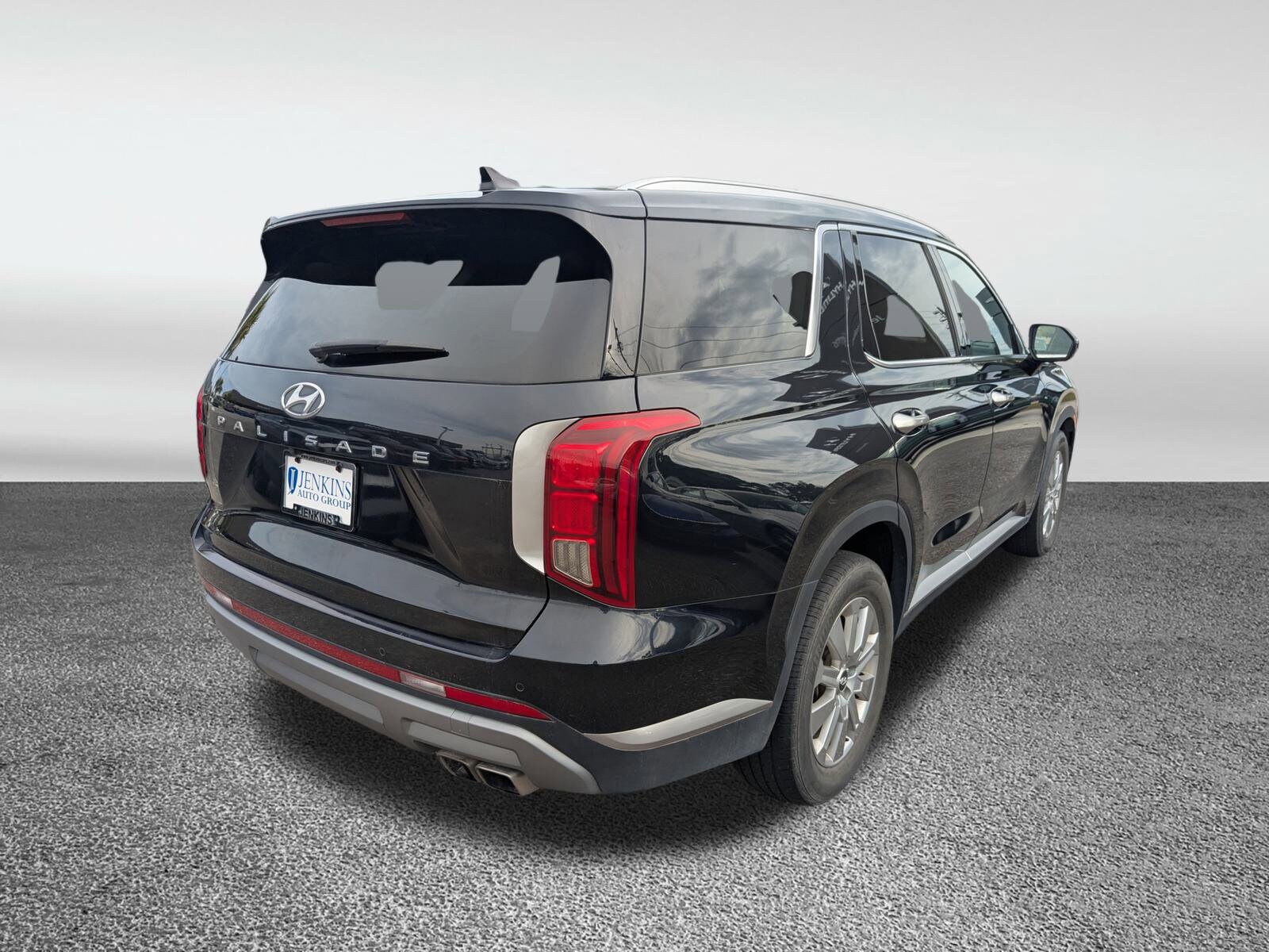 2023 Hyundai Palisade SEL photo 2