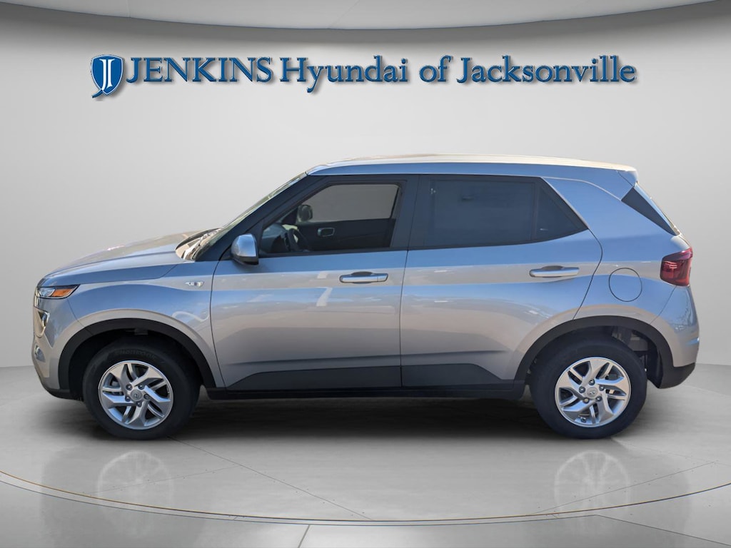 New 2025 Hyundai Venue SE SUV