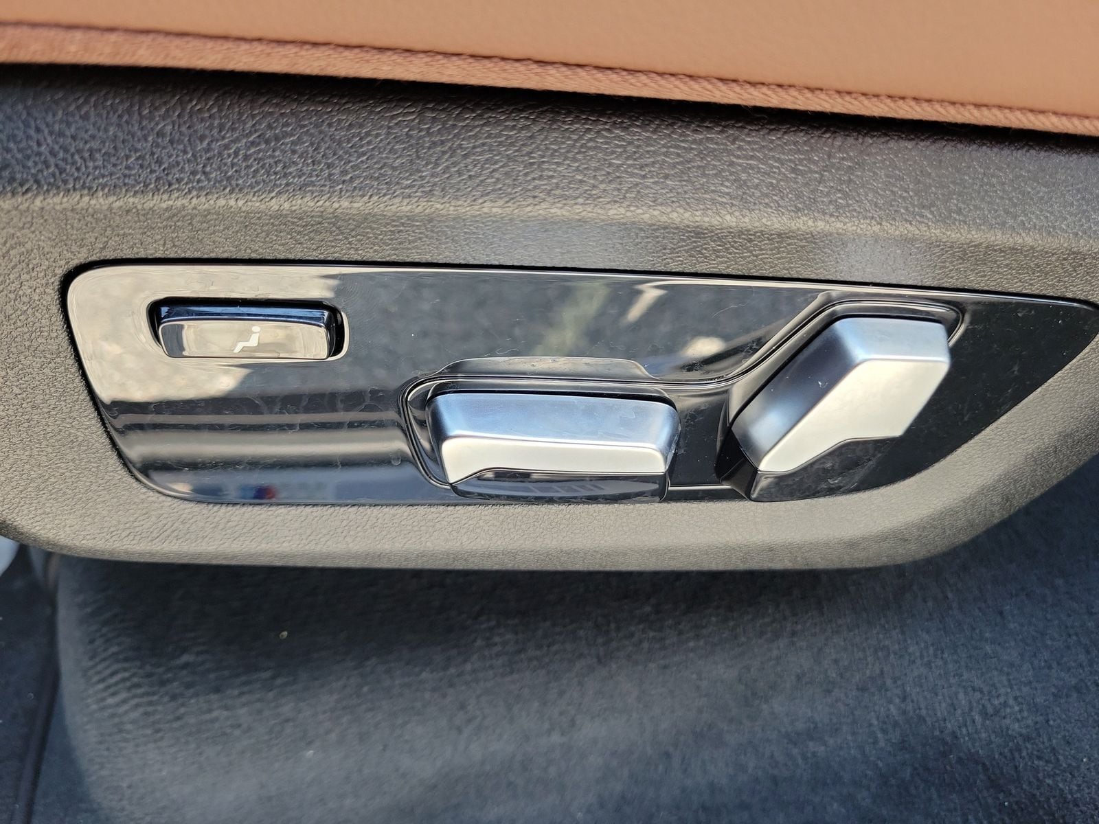 2020 BMW X7 40i - Photo 22
