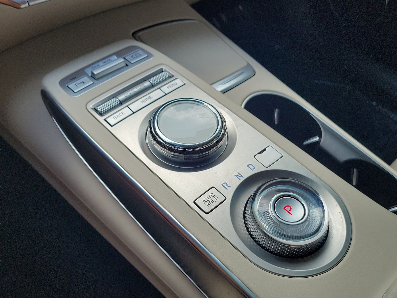 2023 GENESIS GV70 Standard - Photo 41