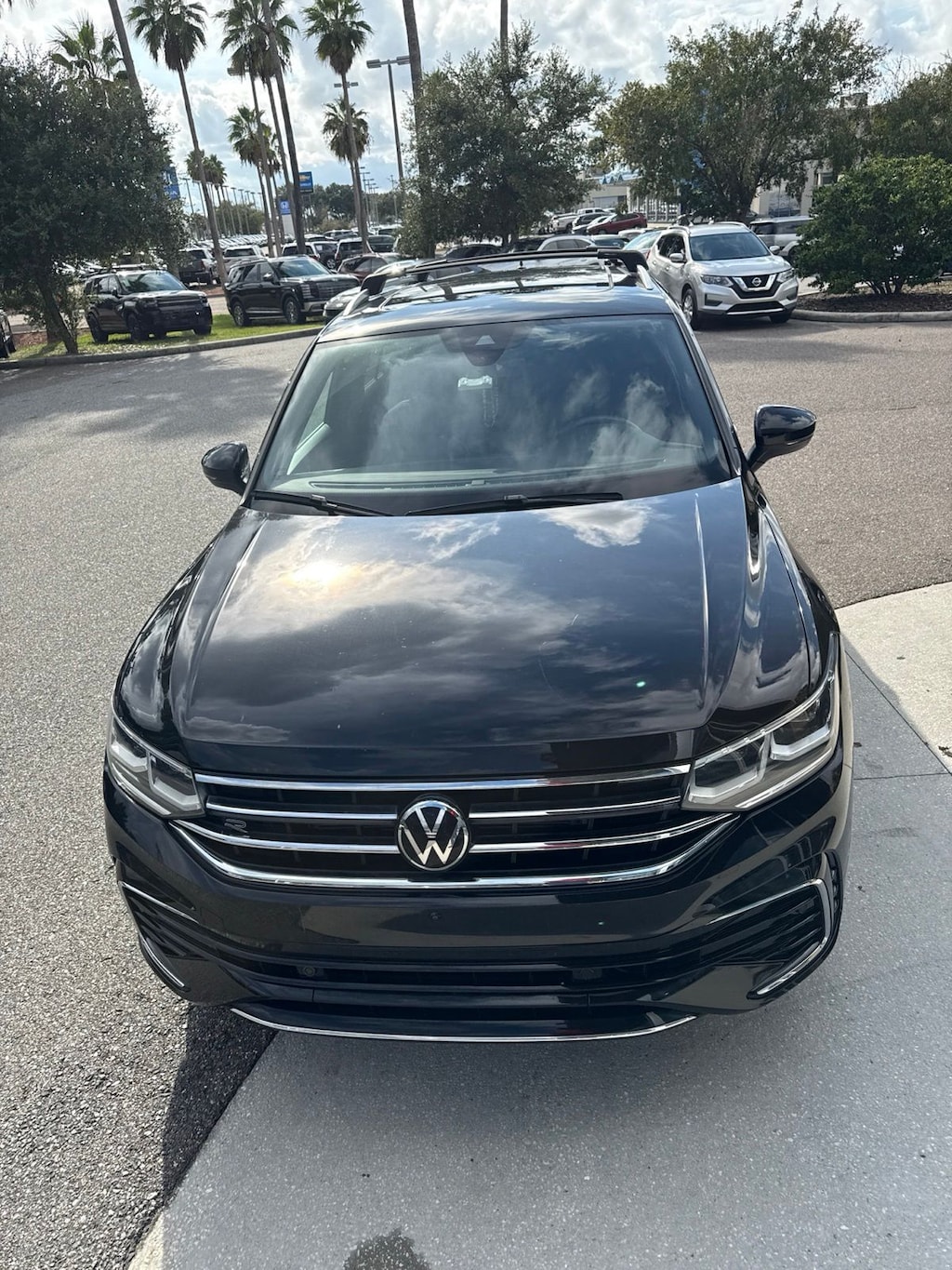 Used 2024 Volkswagen Tiguan 2.0T SEL R-Line SUV