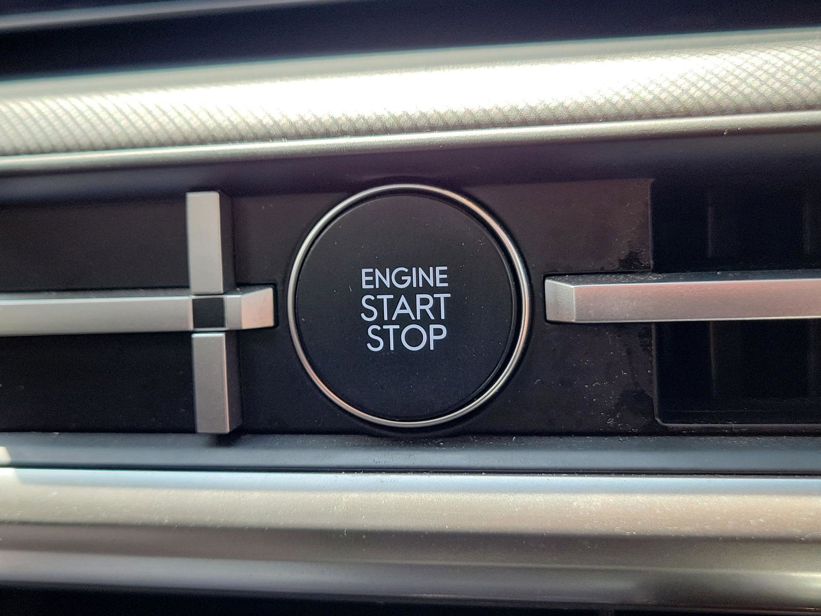 2025 Hyundai Santa Fe SEL - Photo 37