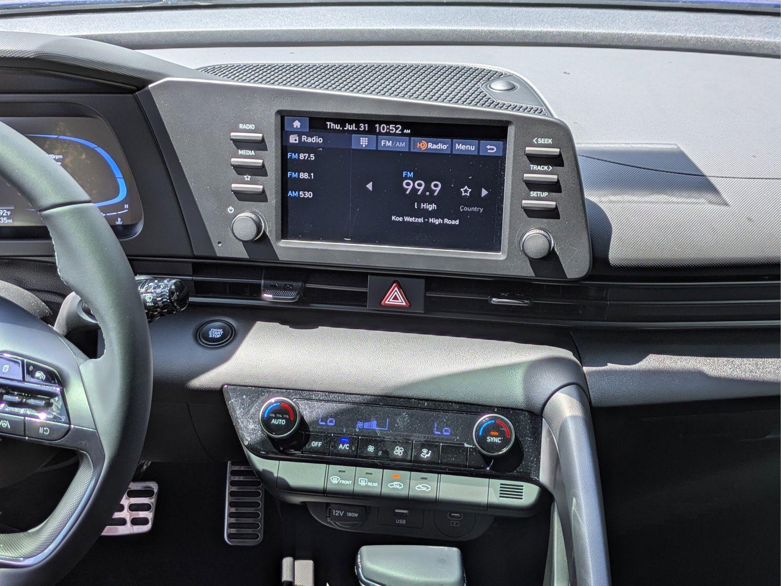 2025 Hyundai Elantra SEL - Photo 21