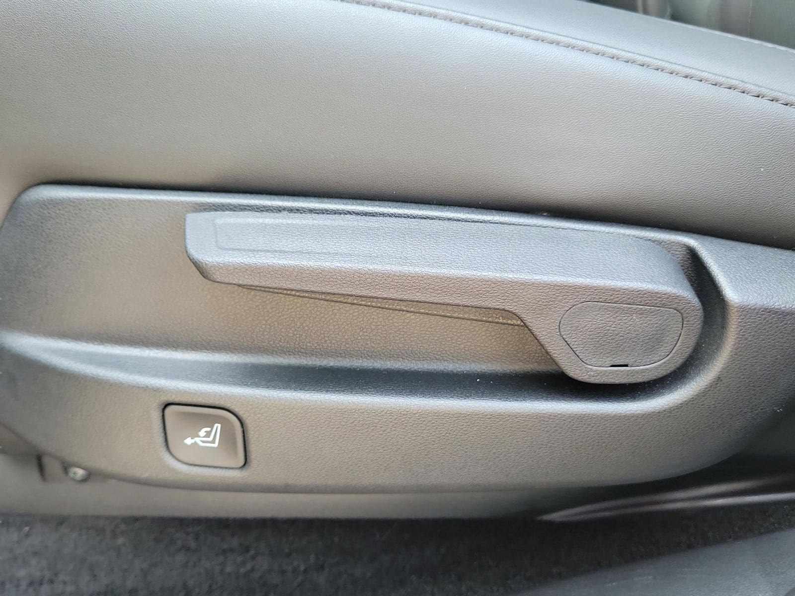 2025 Hyundai Santa Fe SEL - Photo 22
