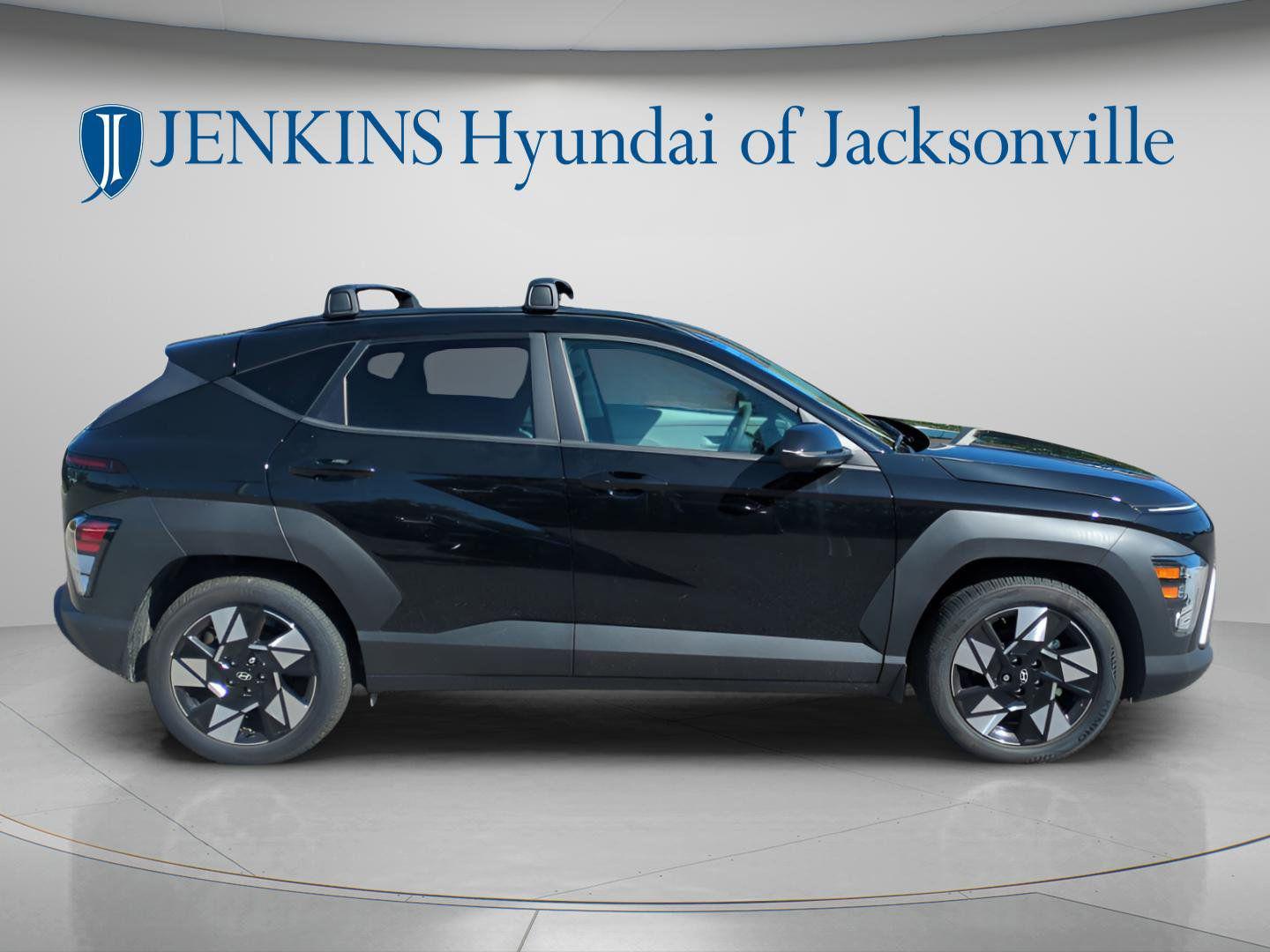 2025 Hyundai Kona SEL - Photo 2