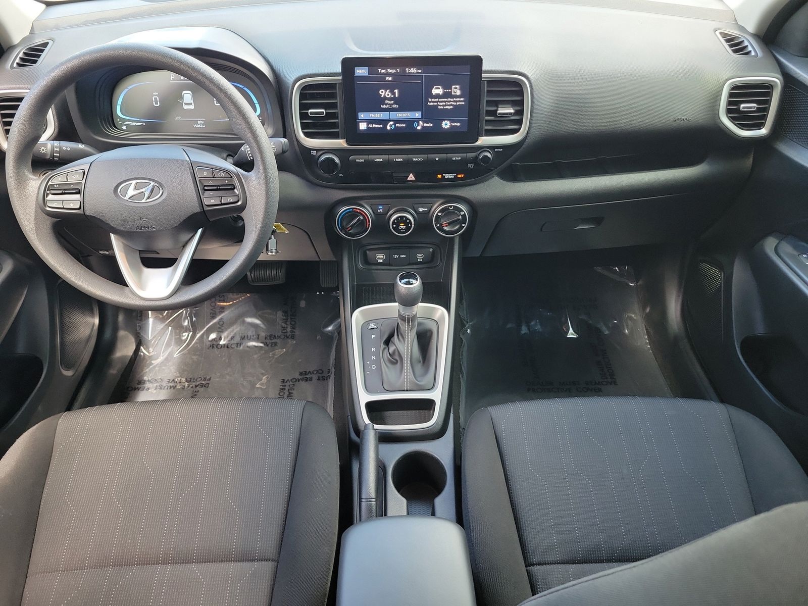 2025 Hyundai Venue SE - Photo 22